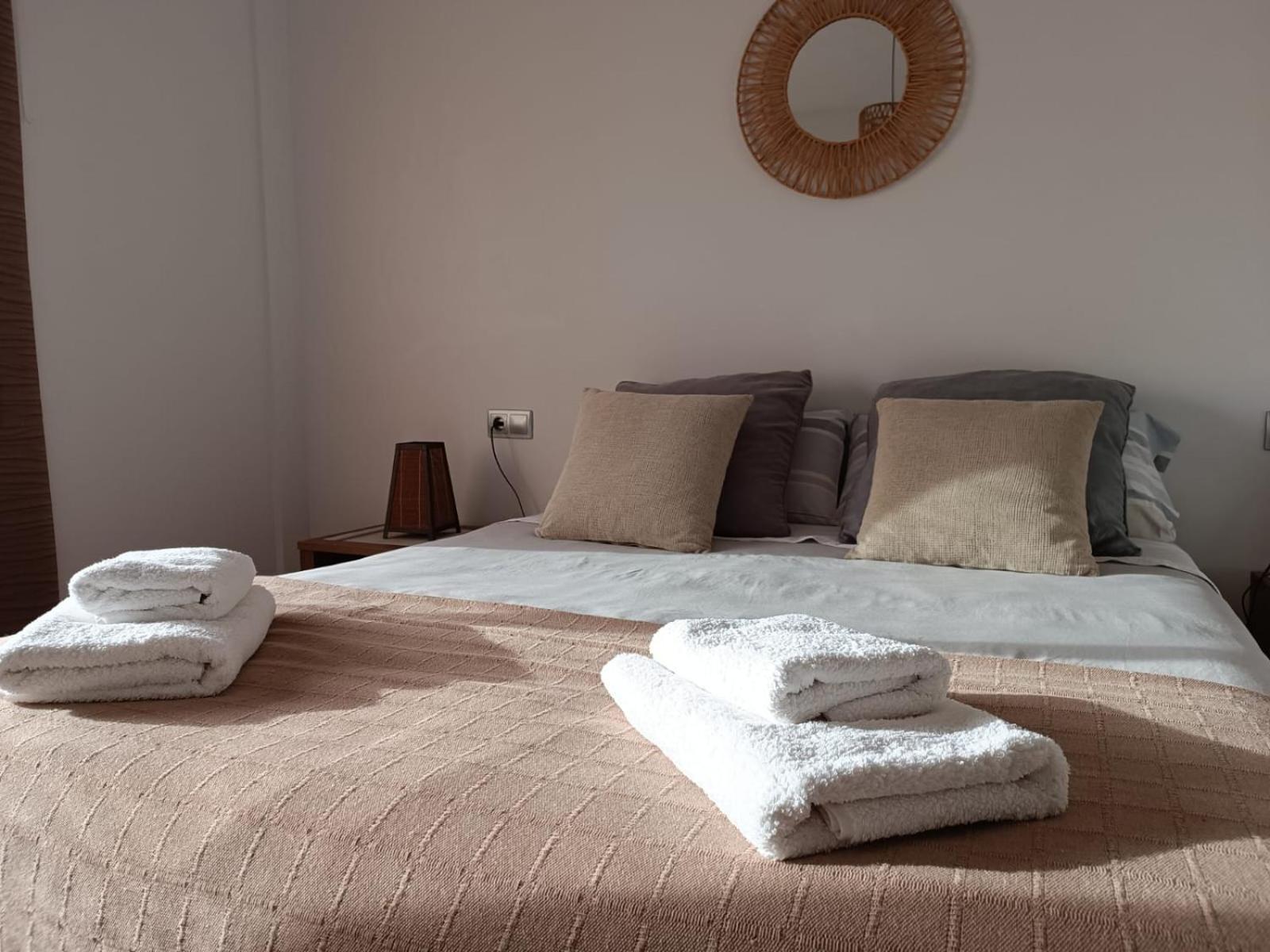Apartamento Plaza De La Iglesia Deltebre Εξωτερικό φωτογραφία